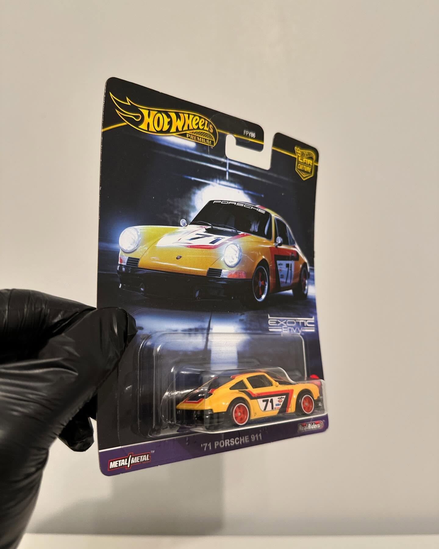 Porsche 911 Exotic Envy