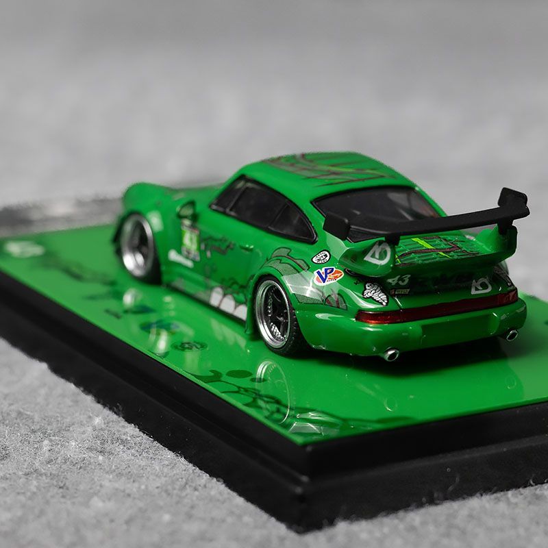 Flame 1:64 Porsche RWB 993 dinosaur