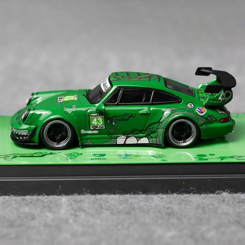 Flame 1:64 Porsche RWB 993 dinosaur