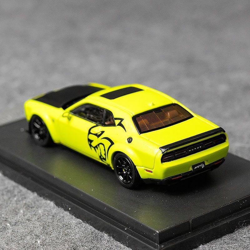 SRT Hellcat 1:64 Diecast Apple Green
