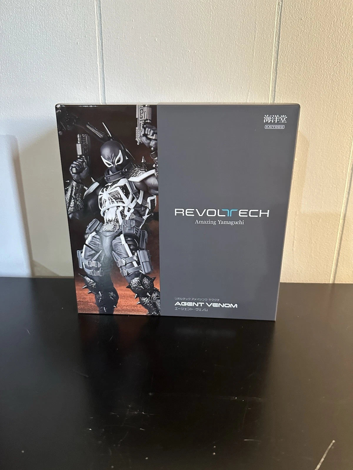 CT Toys Revoltech Amazing Yamaguchi Agent Venom Action Figure