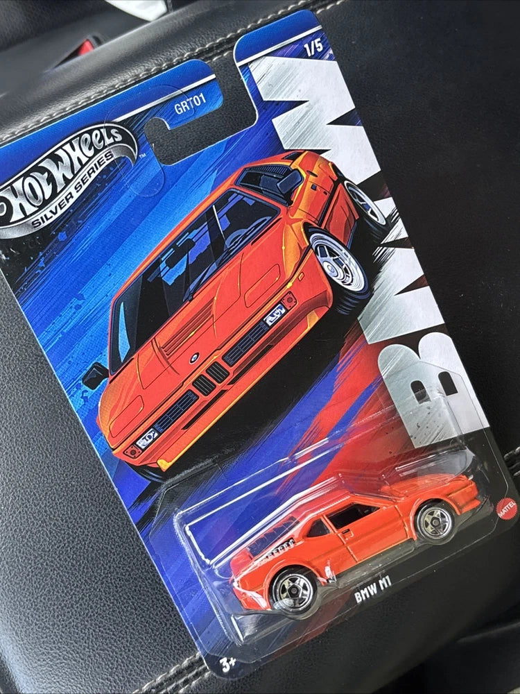 HW BMW M1 Silver Series 2025