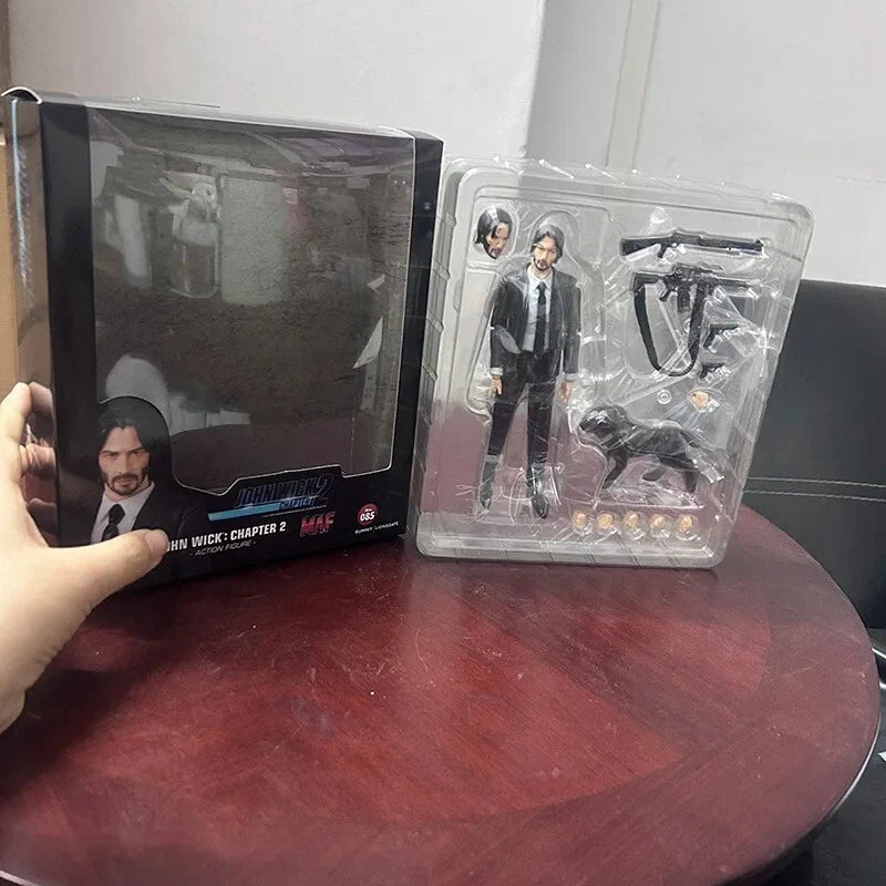 John Wick: Chapter 2 MAF No.085 Action Figure with Dog (Mafex Replica)