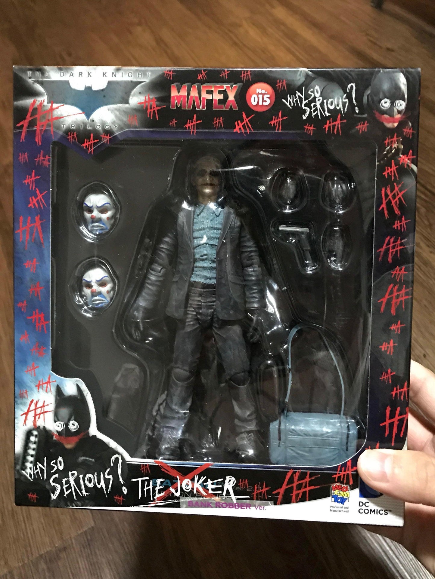 MAFEX 015 THE DARK KNIGHT THE JOKER